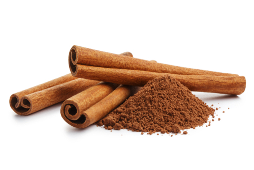 Cinnamon,Sticks,And,Powder,,Isolated,On,White,Background